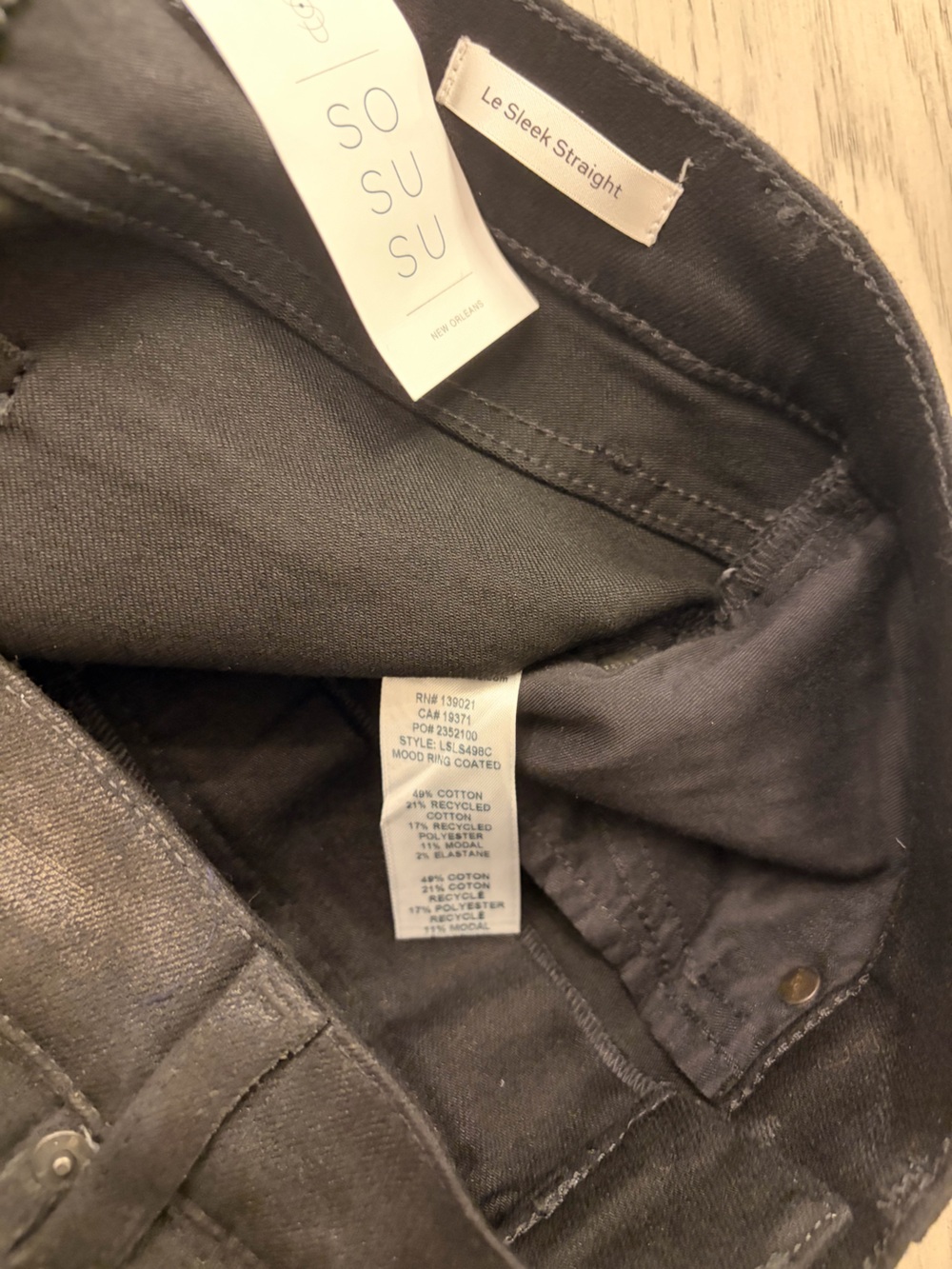 NWT Frame Le Sleek Coated High Rise Straight Jeans in Mood Ring Size 28 - Picture 8 of 12